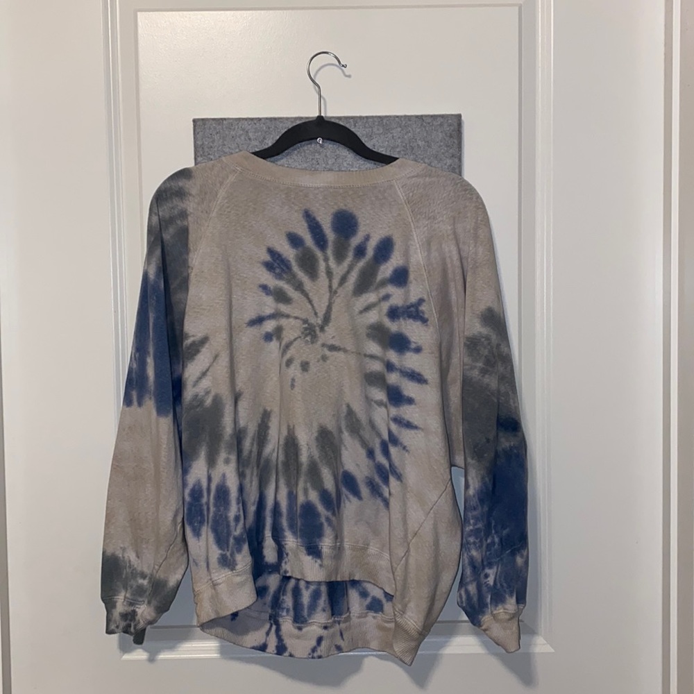 Blank Paige pull over sweatshirt. Light and great for lounging or the beach!